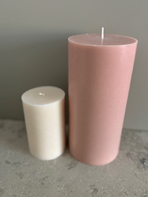 LIGHTPINK Pillars SWAN-label 100% stearin 9,6x20cm - 4
