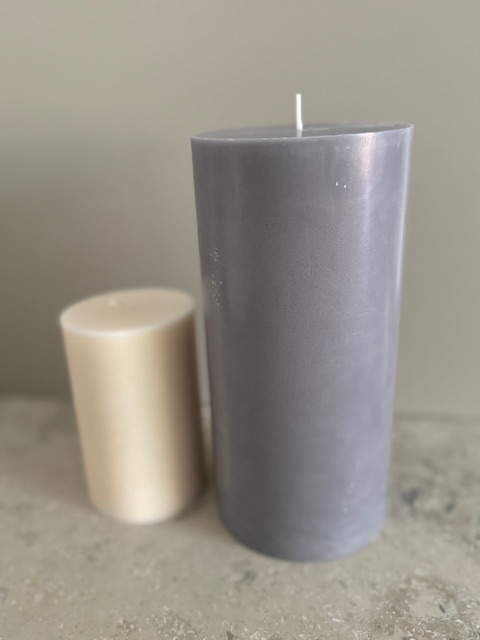 DARK GRÅ Pillars SWAN-label 100% stearin 9,6x20cm