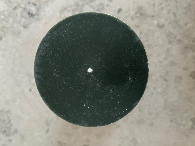 DARKGREEN Pillars SWAN-label 100% stearin 9,6x20cm - 4