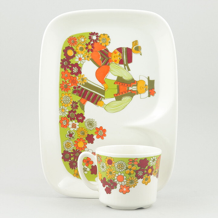 Turi Gramstad Oliver (Folklore 1970) Cup and Dish/Saucer with Colorful Motif