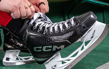 When is it time to replace my hockey skates?