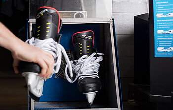 Heating and molding skates for the best fit