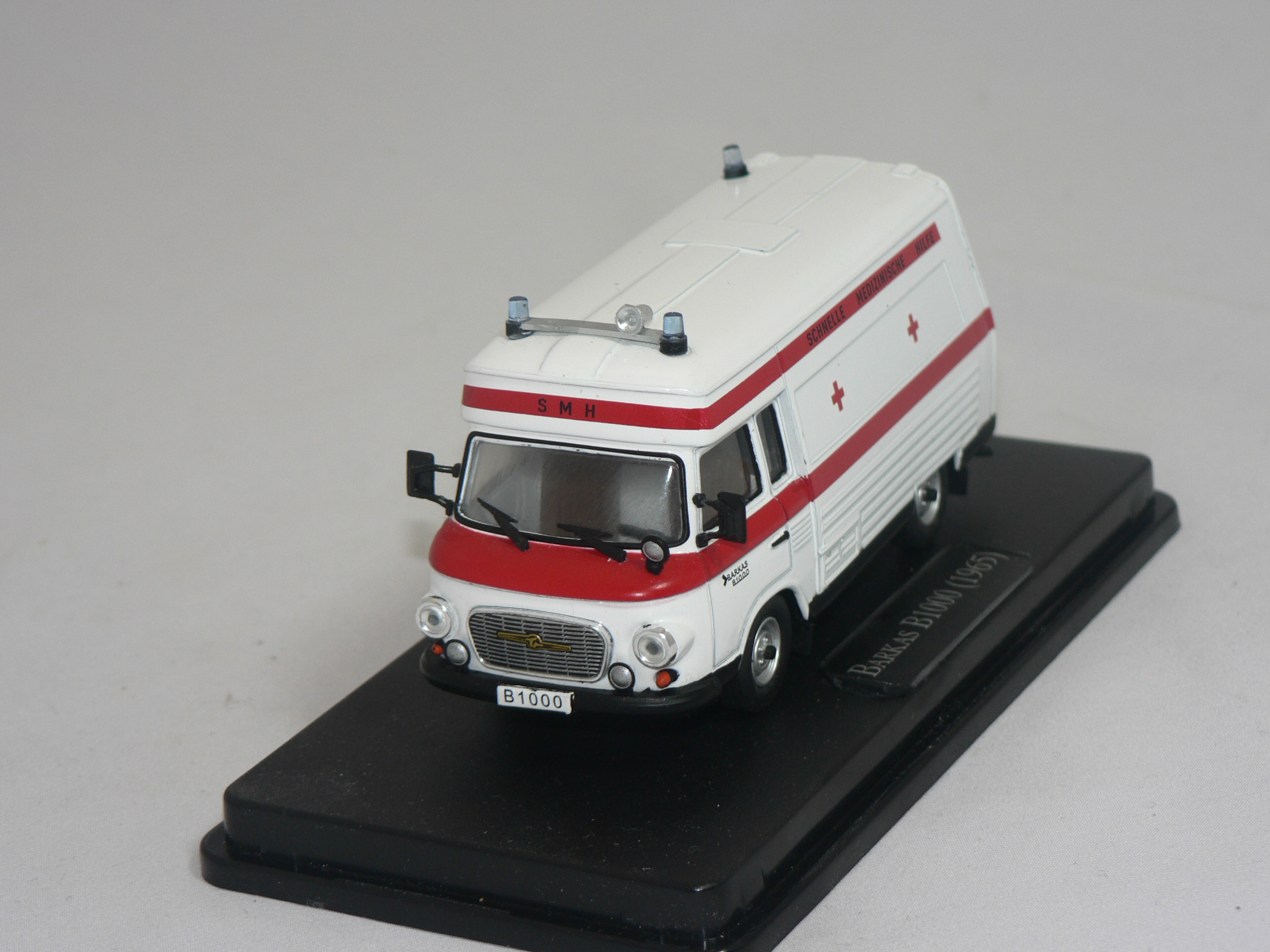Barkas B1000 1965 Ambulans  1:43 Atlas