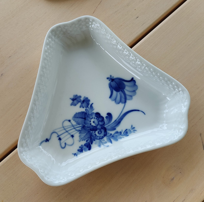 Blå blomster serveringsfat 1881 från Royal Copenhagen - 4