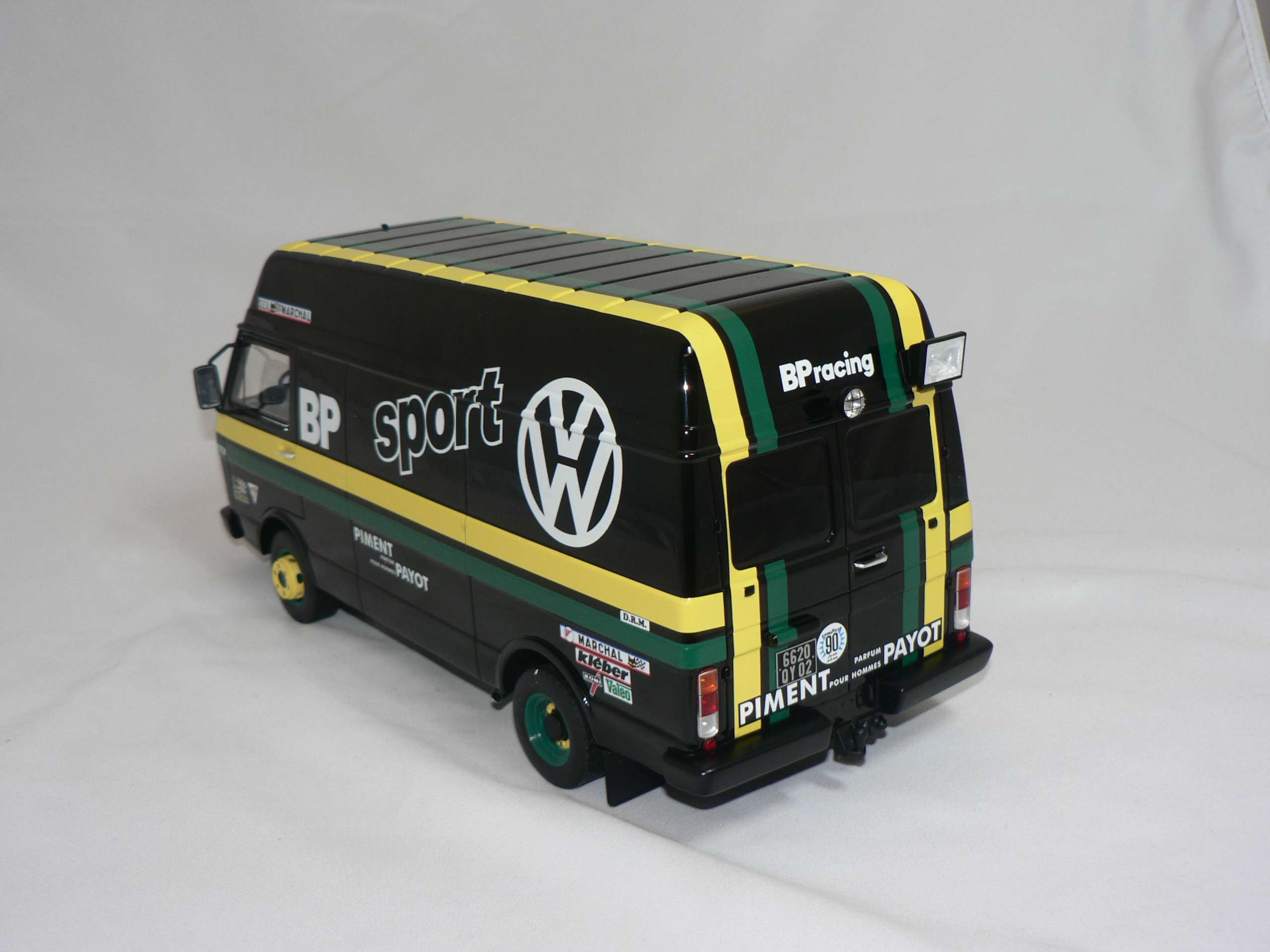 VW Rally Set 1981  LT35+Släp+ Golf  1:18 Otto-mobile - 2