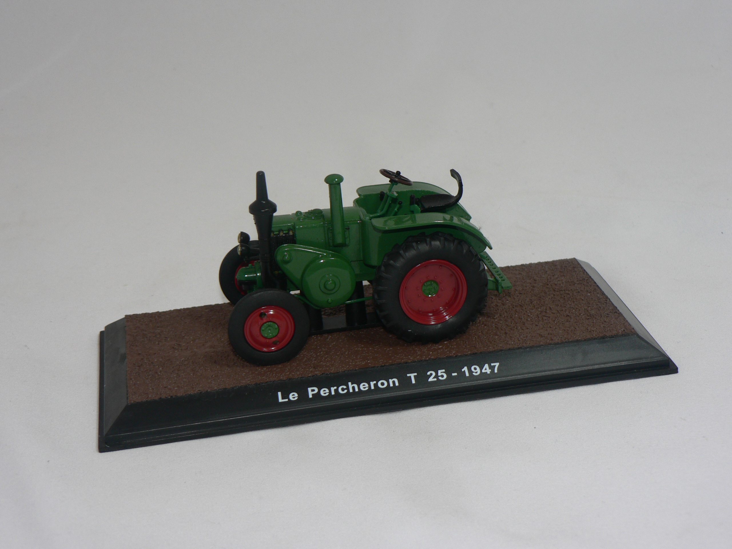 Le Percheron T 25  1947 1:32 Atlas - 3