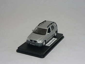 Mercedes  Benz M Class  1:43  Atlas