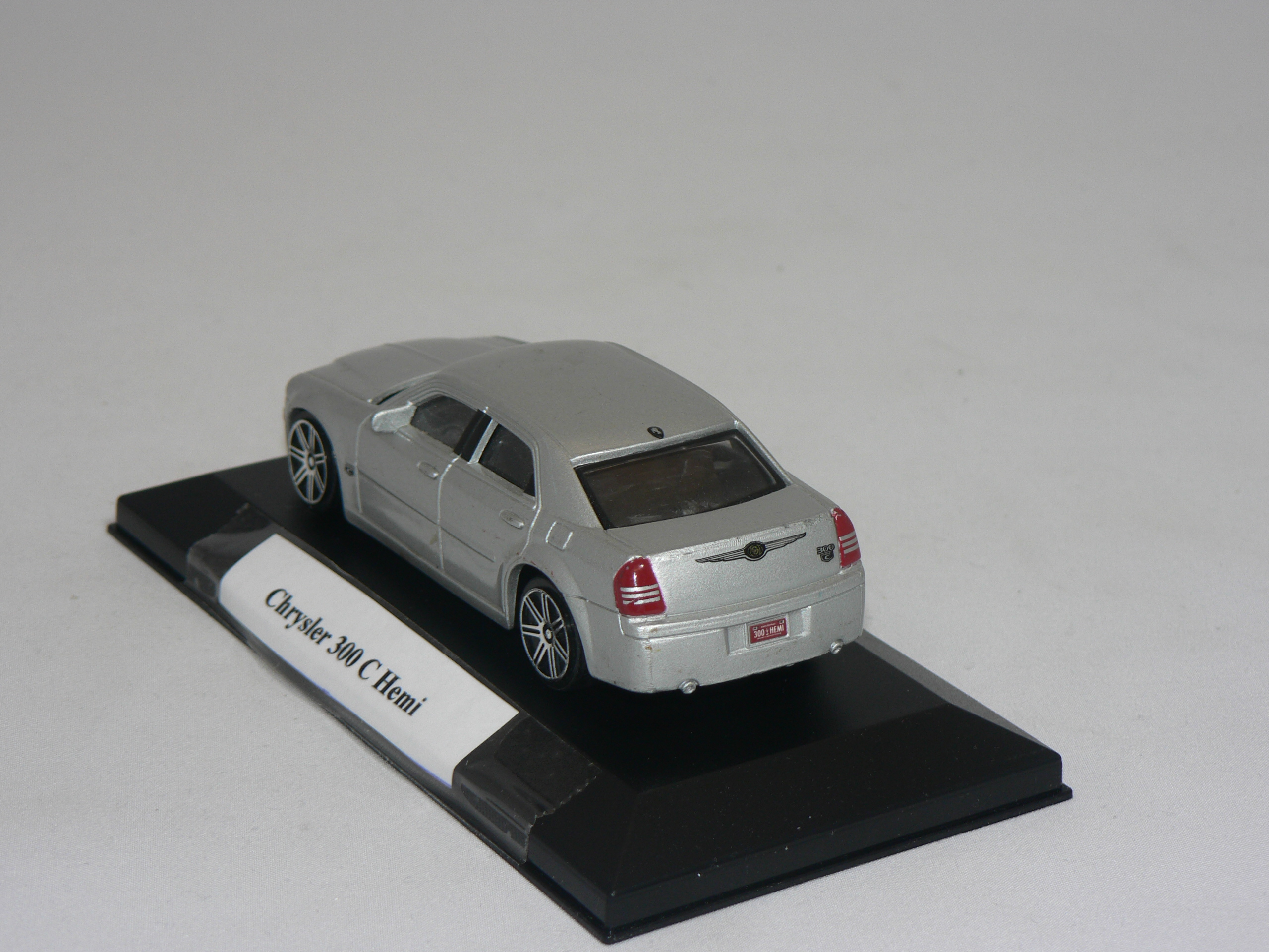 Chrysler 300c    1:43  Atlas - 2