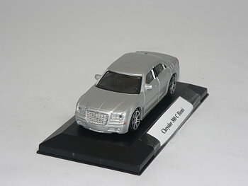 Chrysler 300c    1:43  Atlas