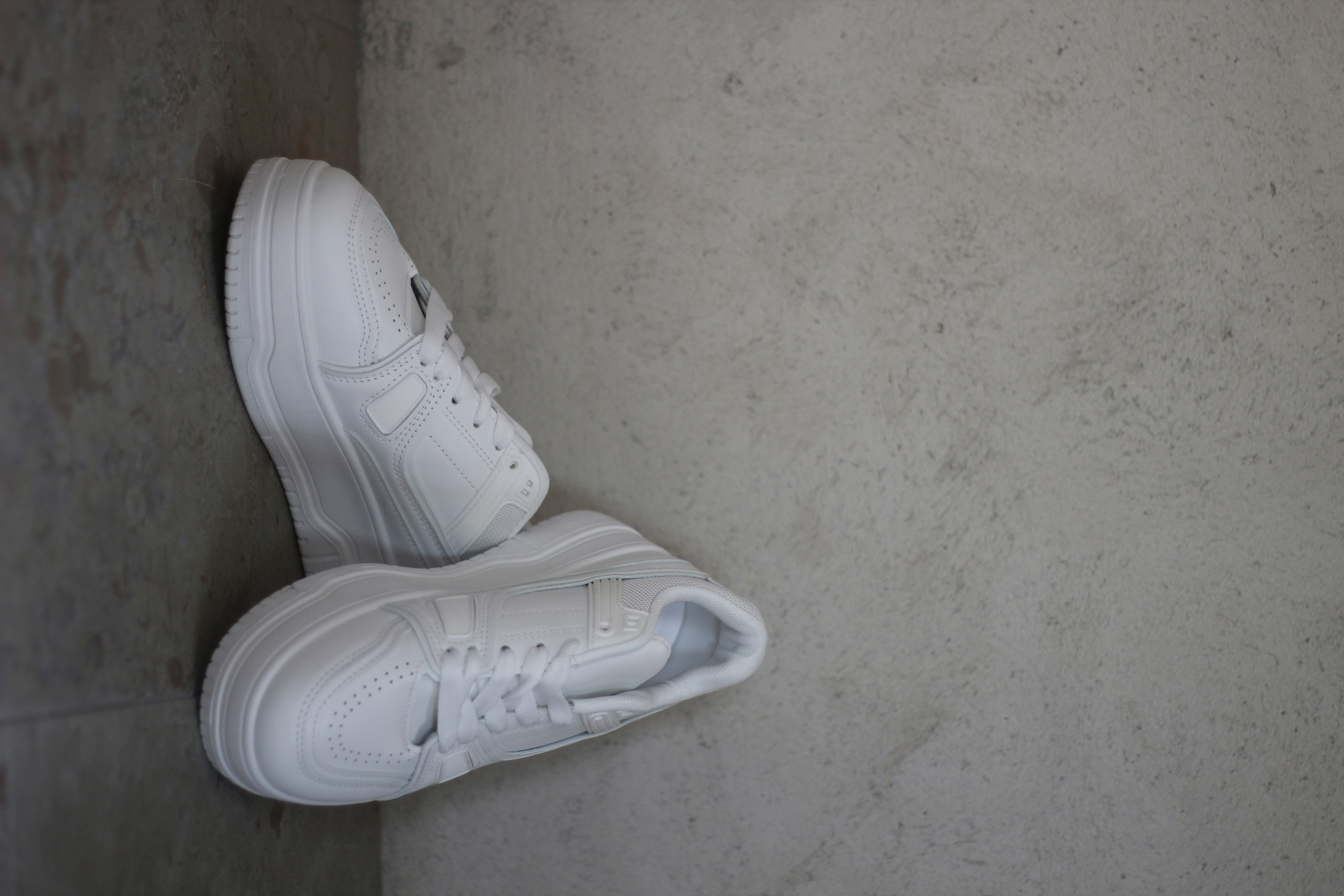 SNEAKERS - VITA