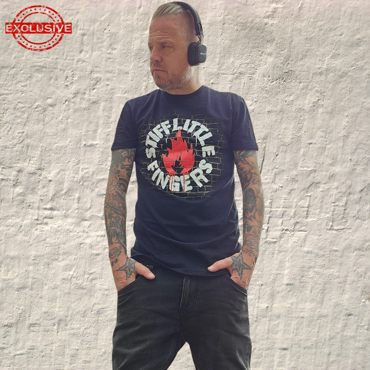 STIFF LITLE FINGERS - T-SHIRT, WALL