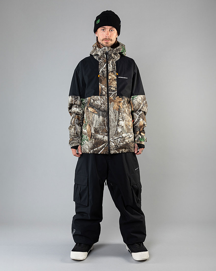 Beyond Medals Snowboard Jacket - Fullzip Jacket 2L Realtree
