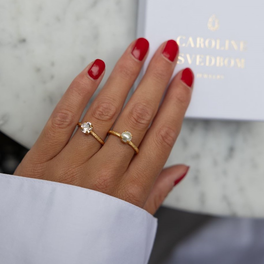 Caroline Svedbom Natti ring guld pearl - 2