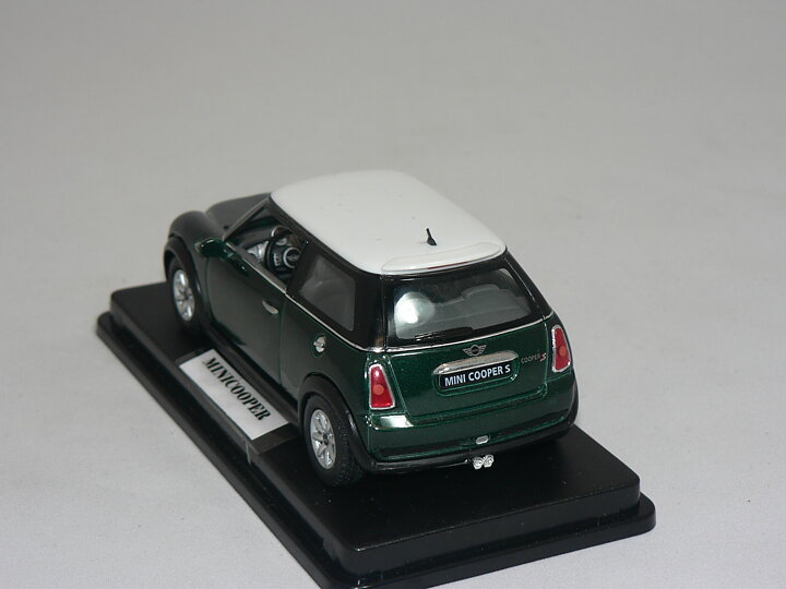 Mini Cooper    1:36   Welly