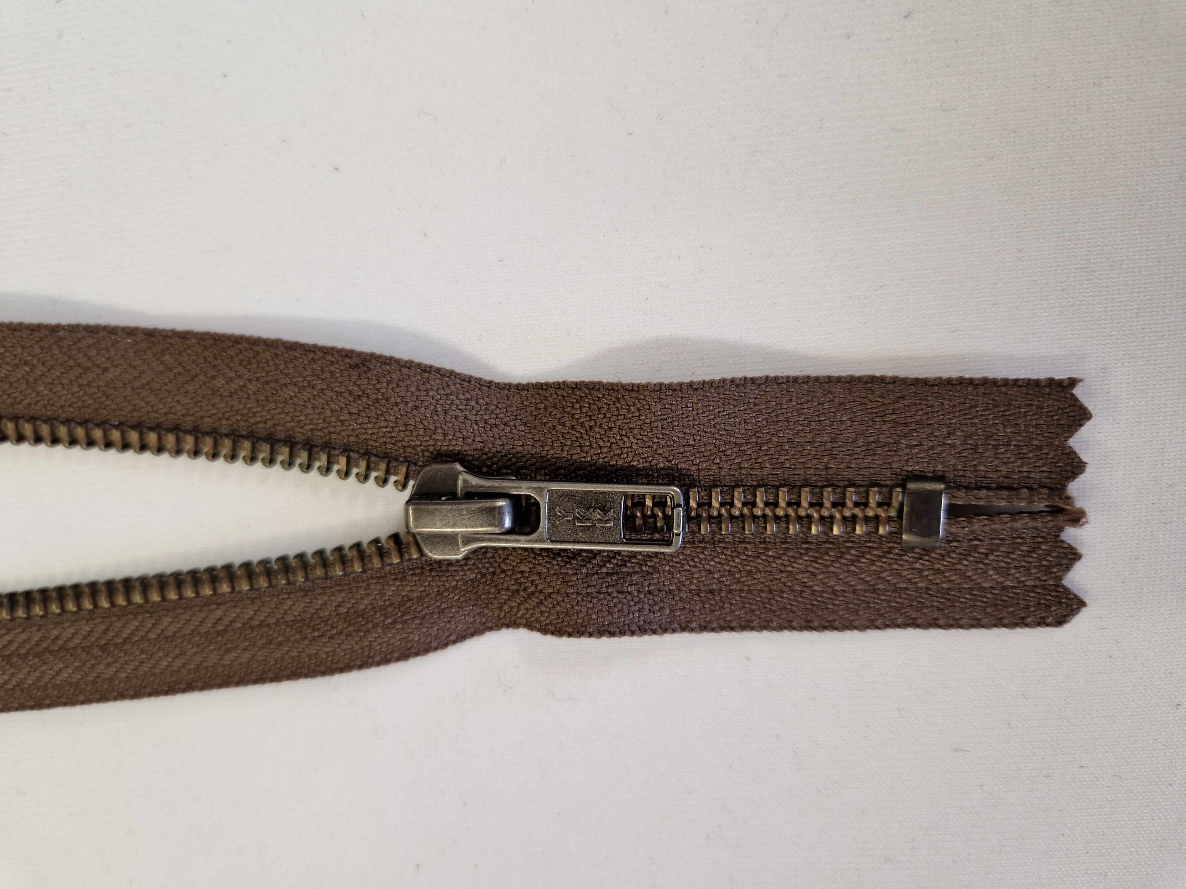 ANC-56 Mörkbrun 53 cm