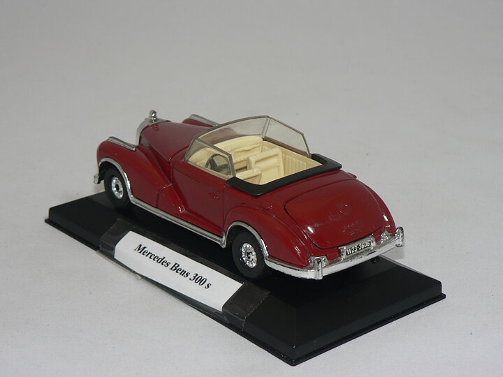 Mercedes Benz  300  S   1:36  Welly