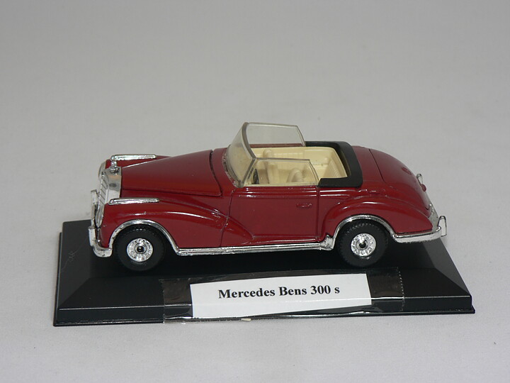 Mercedes Benz  300  S   1:36  Welly