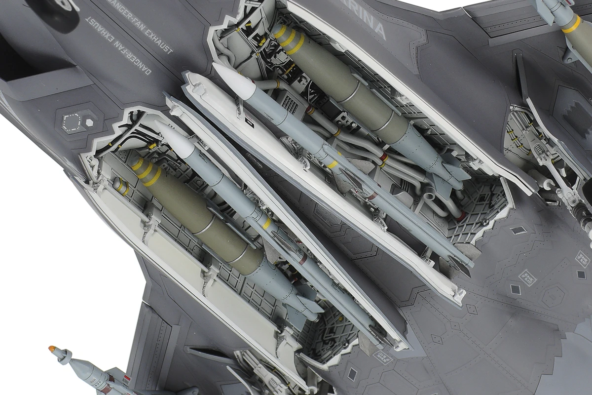 Tamiya 61125 1/48 Lockheed Martin® F-35®B Lightning II® - 12