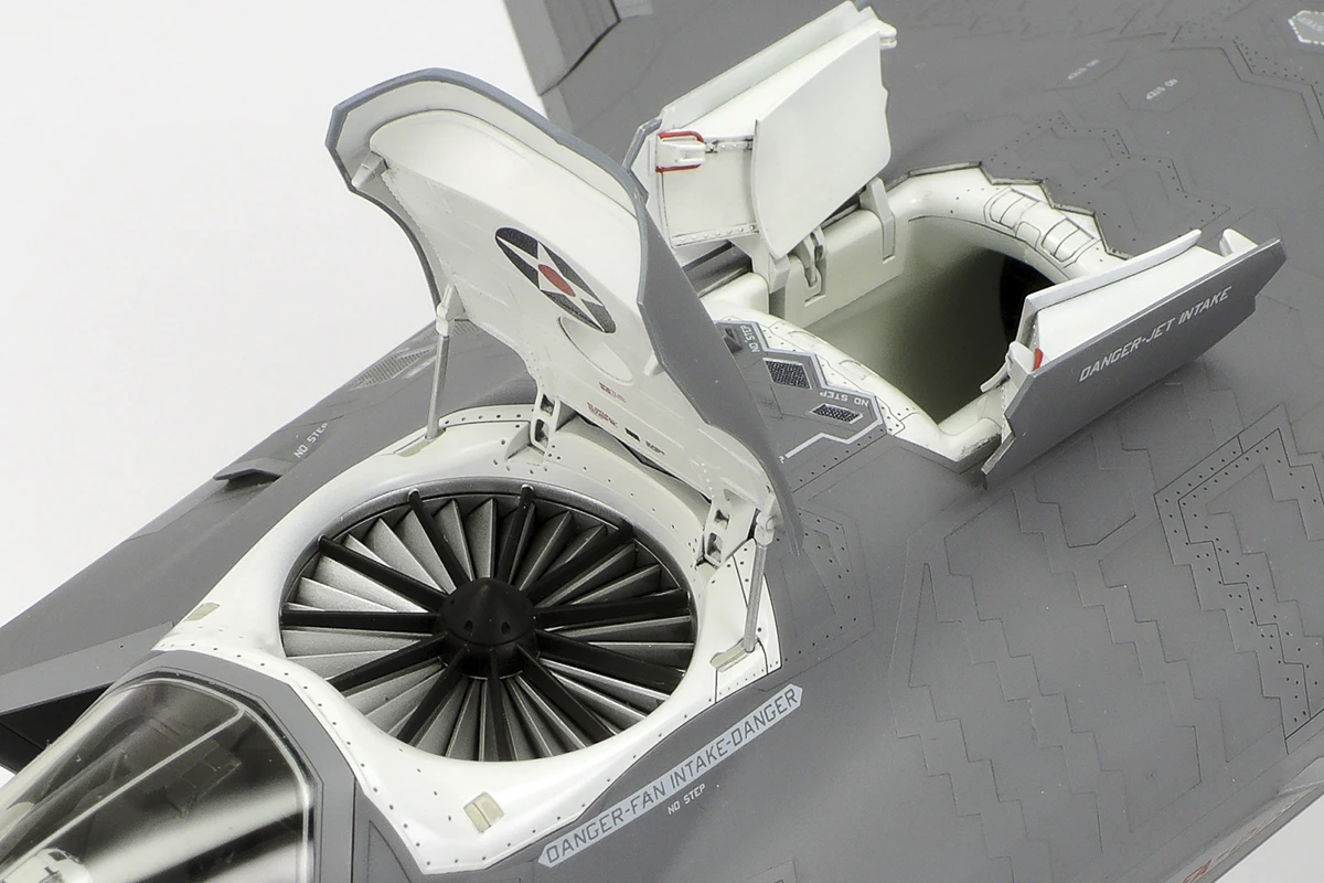 Tamiya 61125 1/48 Lockheed Martin® F-35®B Lightning II® - 6