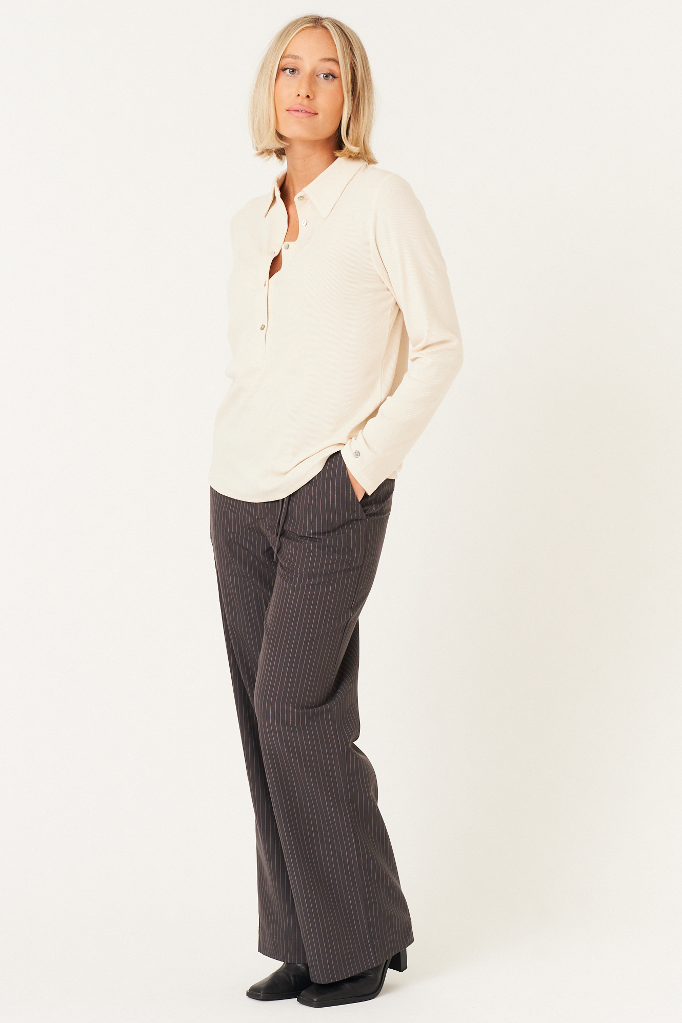 Angela trouser  platinum - 2