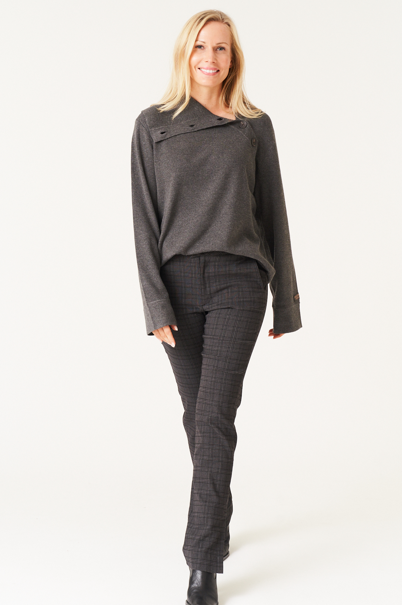 Adrienne trouser  platinum - 2