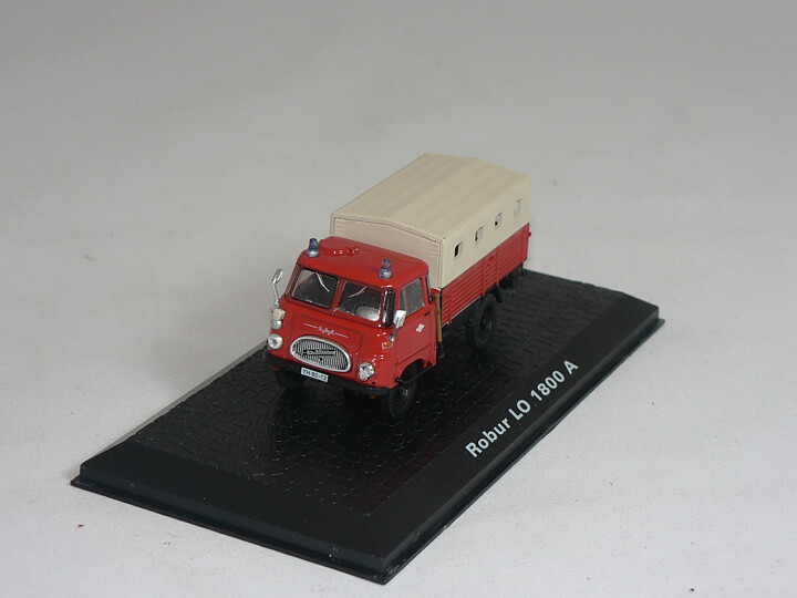 Robur Lo 1800 A  Brandbil  1:76  Atlas