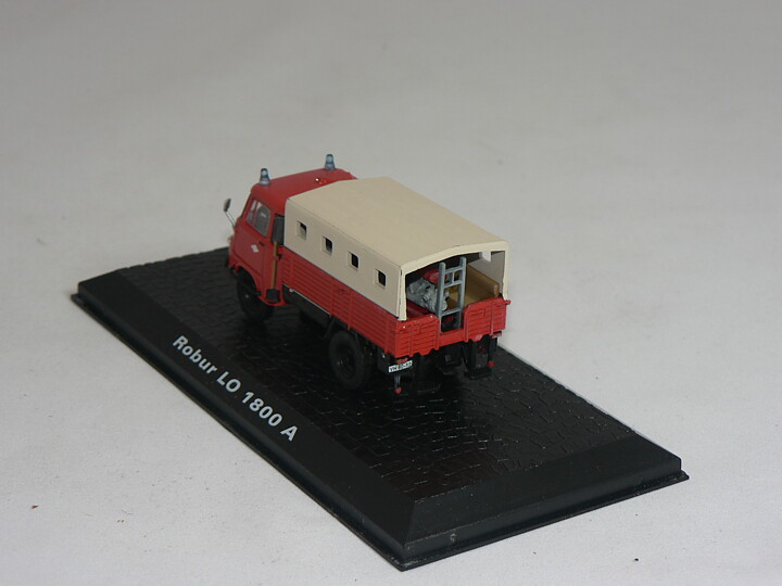 Robur Lo 1800 A  Brandbil  1:76  Atlas