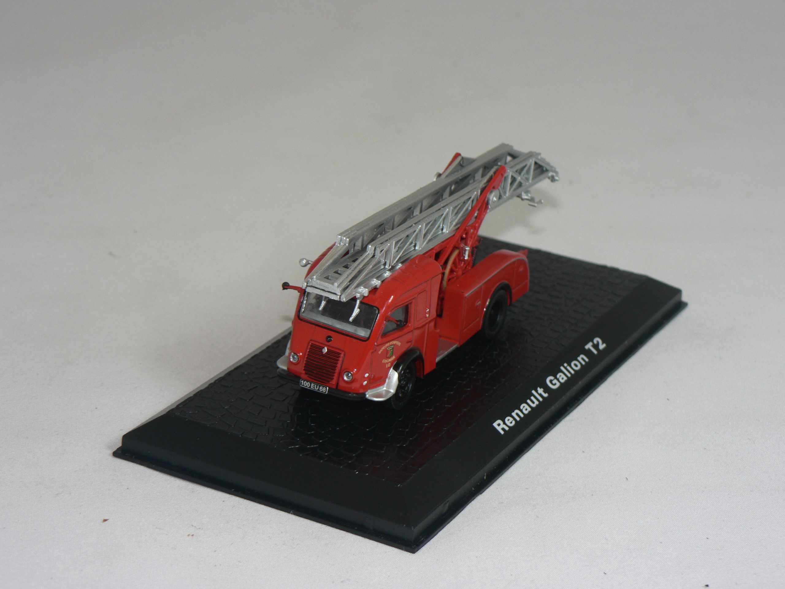 Renault Galion T2   Brandbil  1:72  Atlas