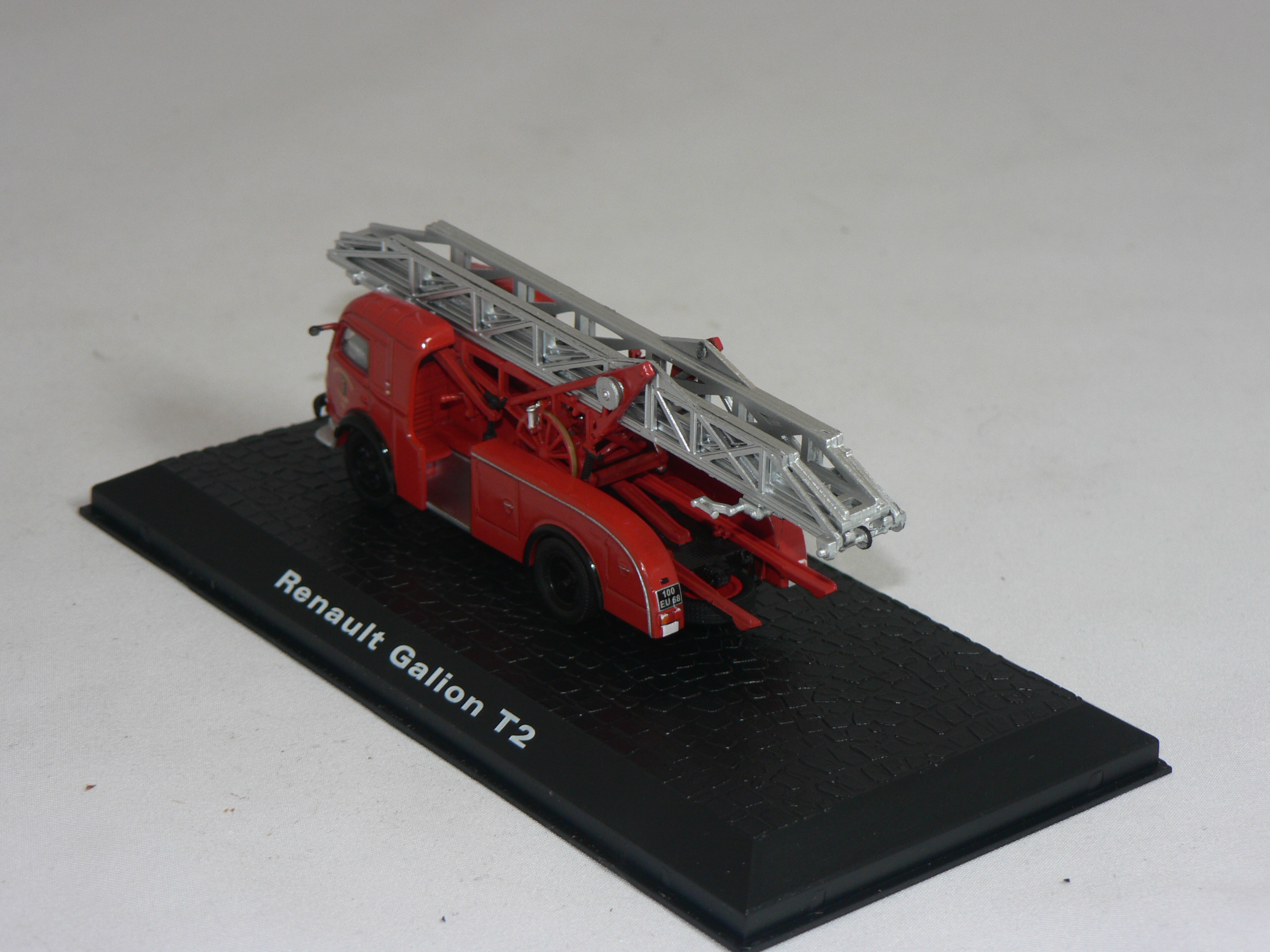 Renault Galion T2   Brandbil  1:72  Atlas - 2