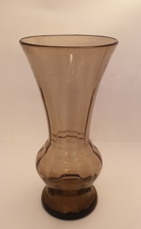 Sandvik smoke colored optic blown vase