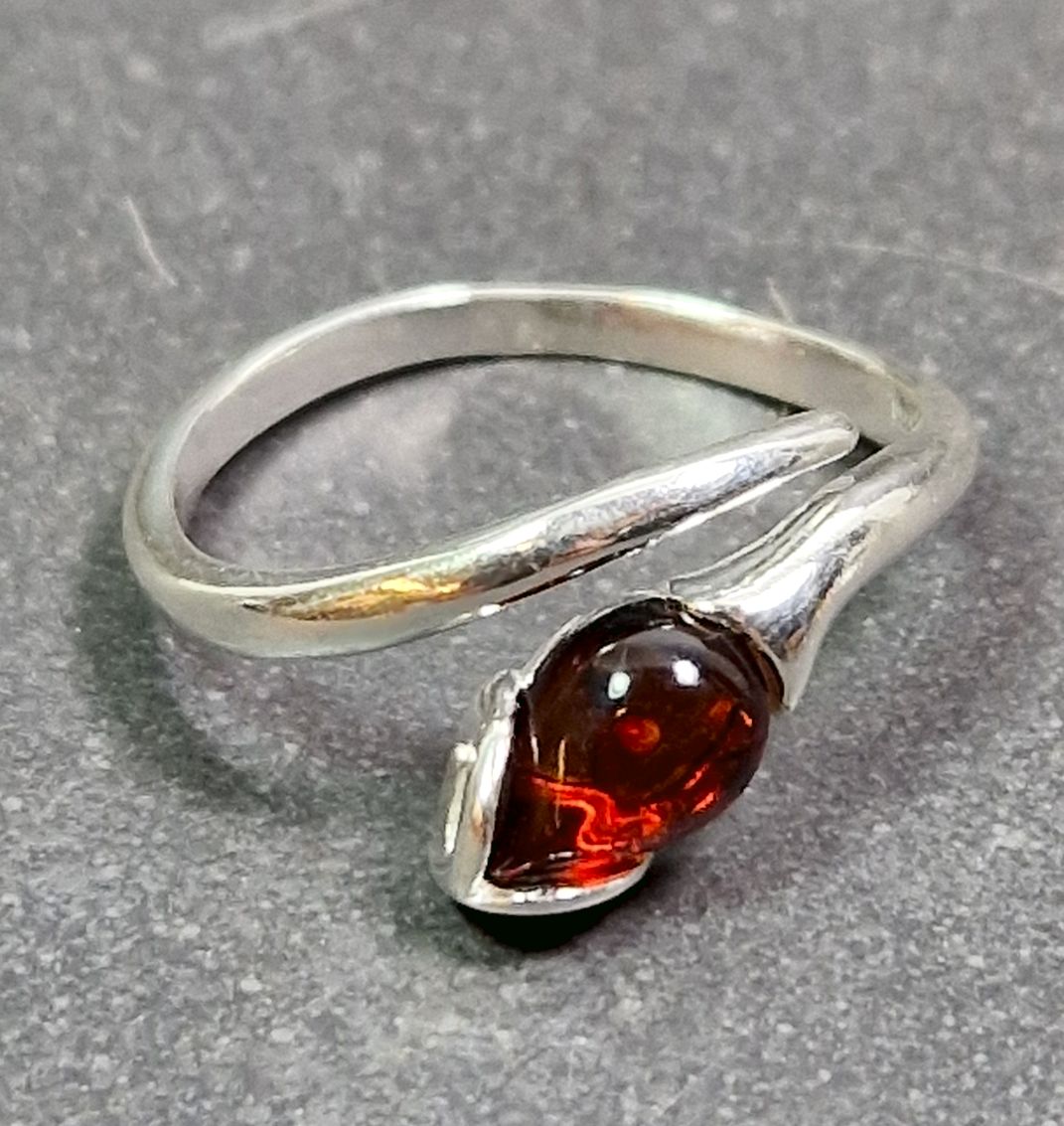 Silverring med Bärnsten - Ställbar