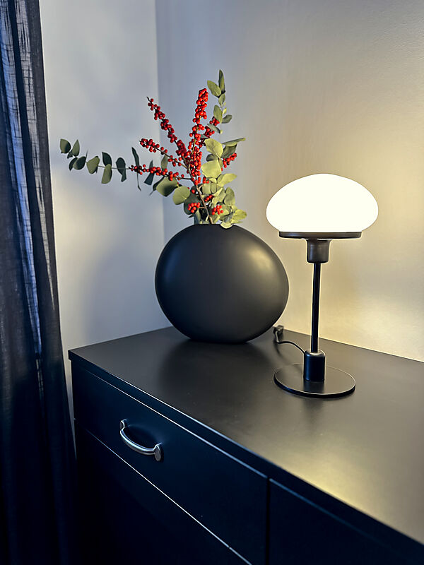 Bordlampa New August Vit/Svart - Aneta - 2