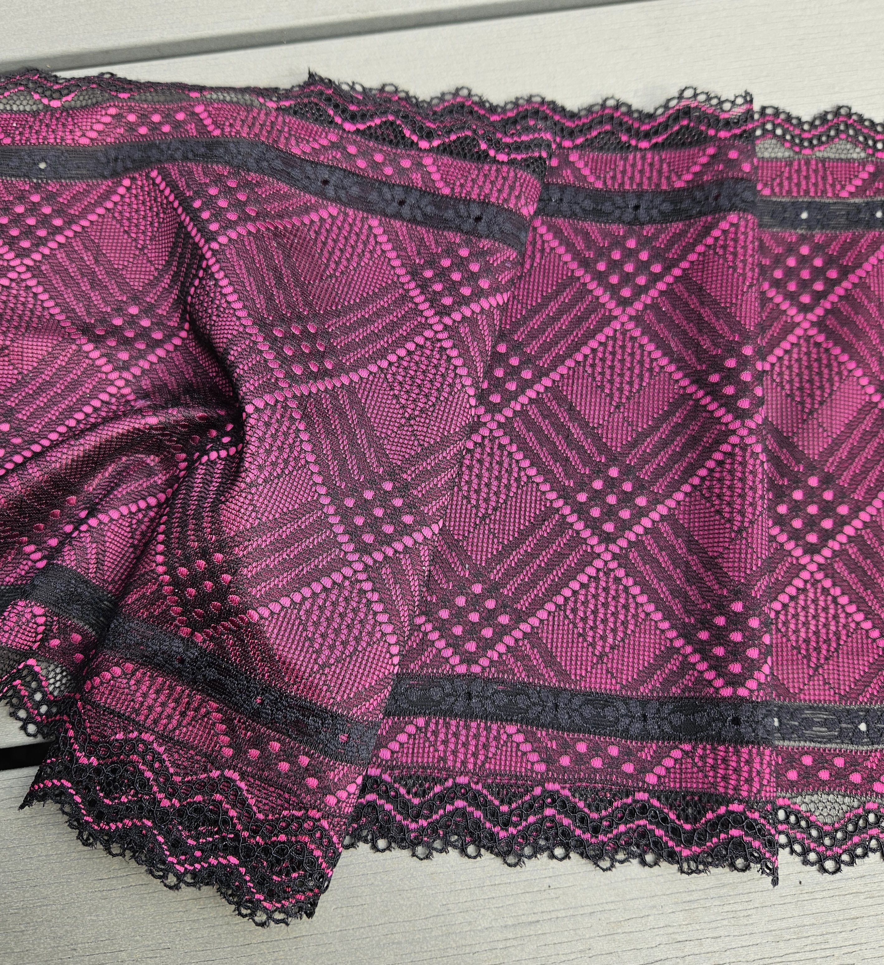 Stretch spets 21 cm - Svart & Fuchsia  - 4