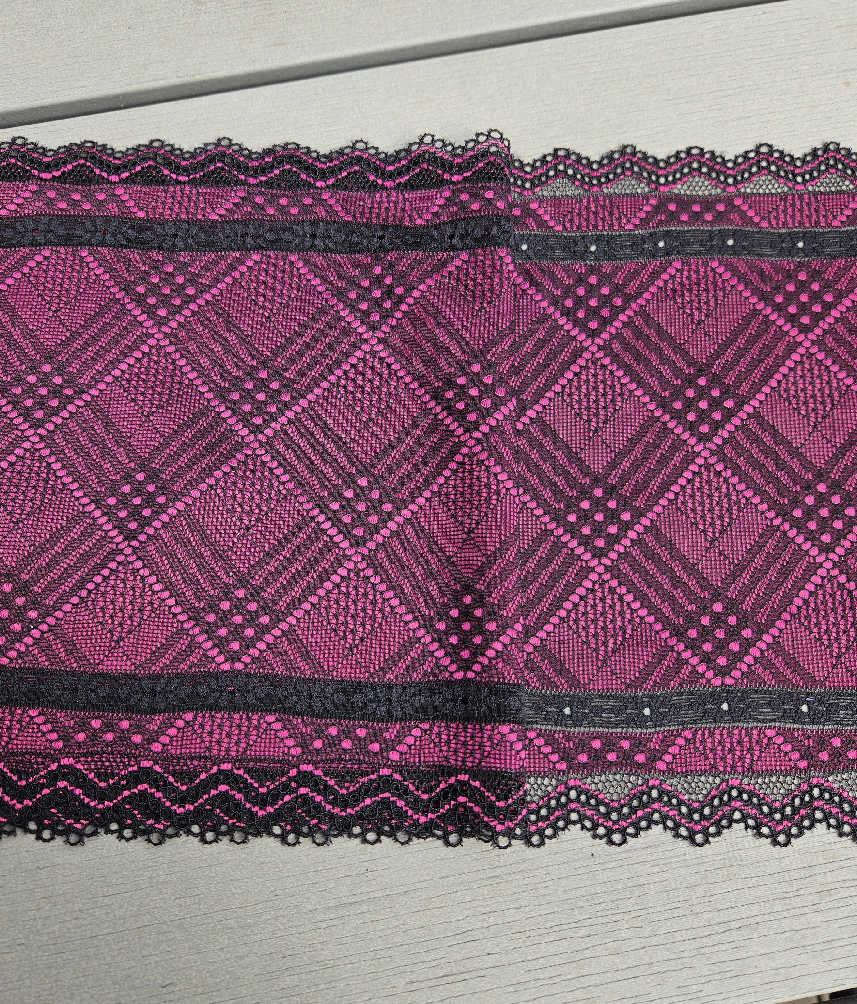 Stretch spets 21 cm - Svart & Fuchsia  - 5