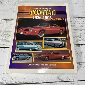 1926-1995 Standard Catalog of Pontiac