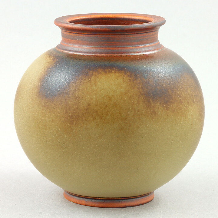 グナー・ニールンド  球状のアールデコ調のベース  10cm  1932年