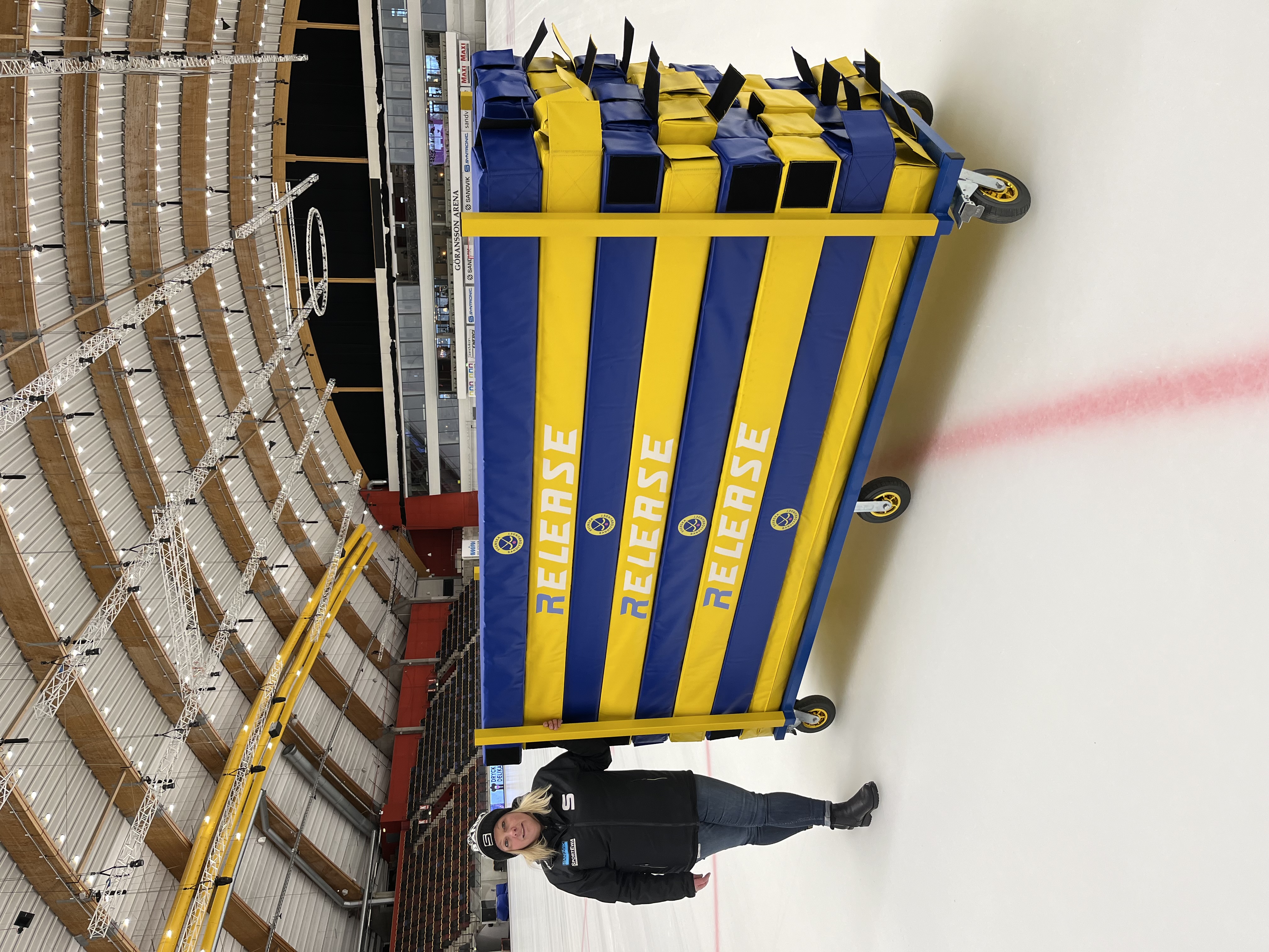 Release Sargvagn för Bandy/hockey
