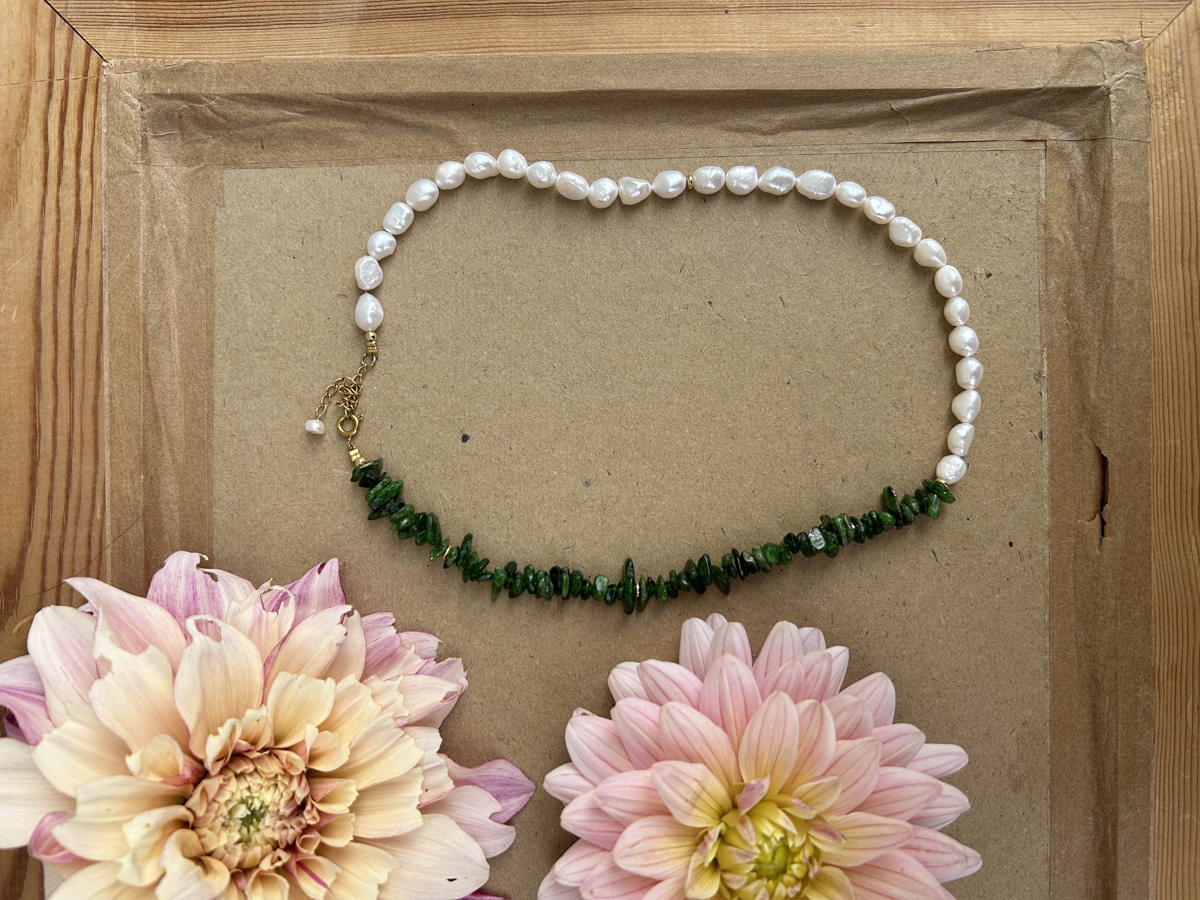 Halsband Green Agaphantus 