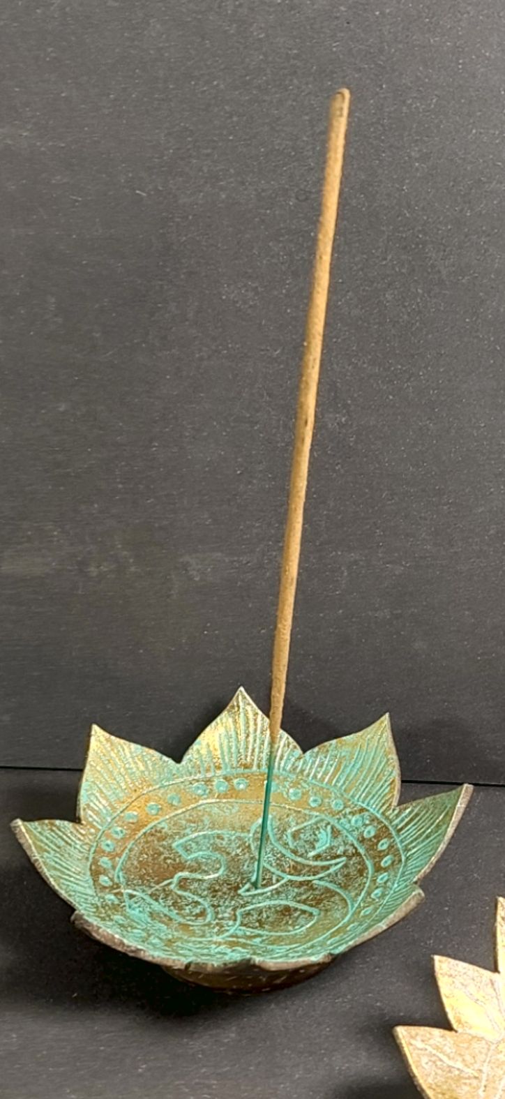Aum Rökelsehållare i Bambu  - 2