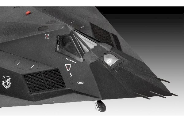 Revell Modellset F-117A Nighthawk Stealth Fighter - 7