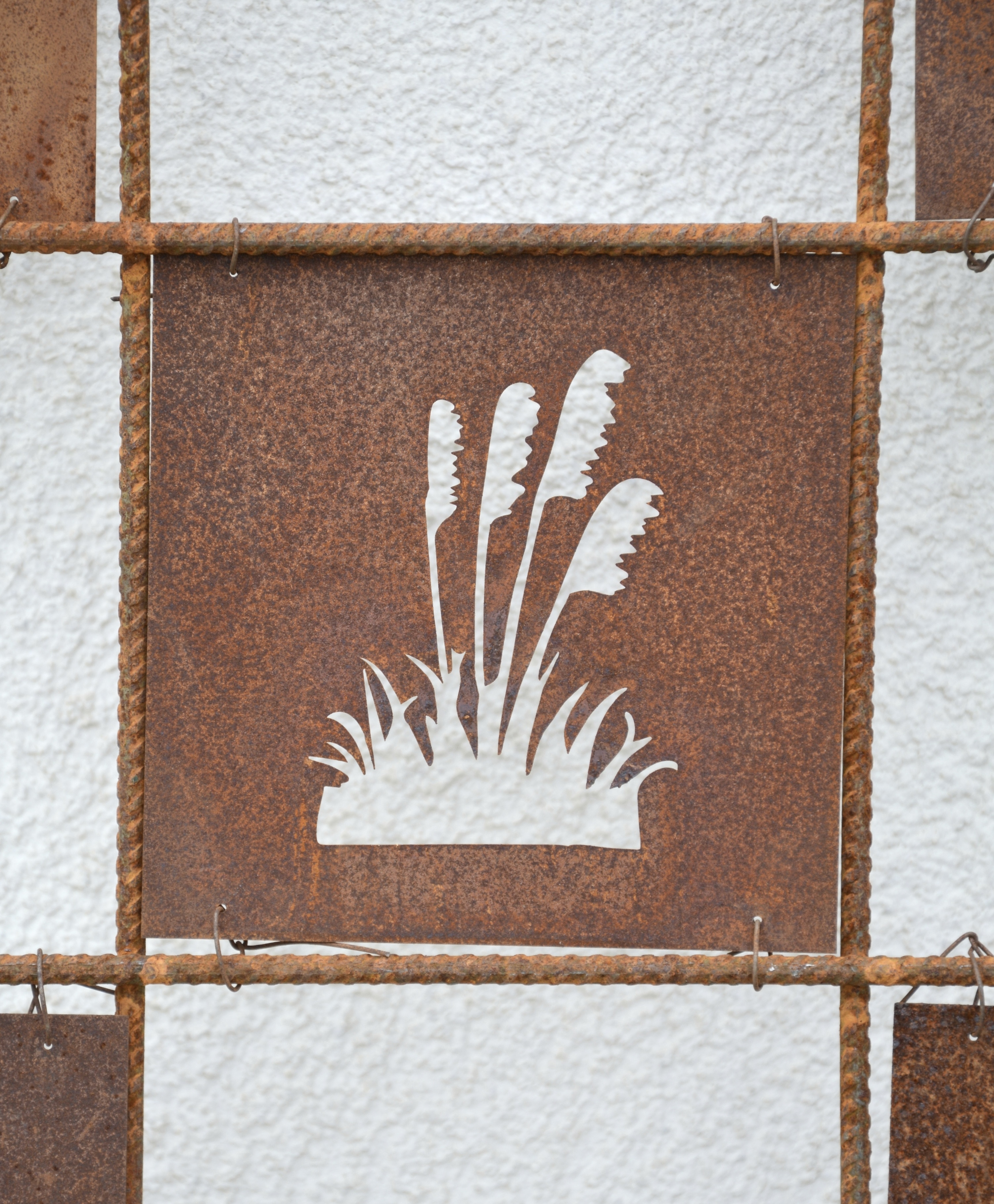 Rostig skylt PAMPASGRÄS till armeringsnät 14 cm