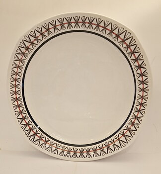 Ax dinner plate