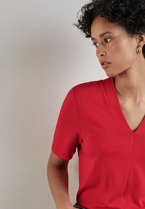 Basic V-neck Shirt - Mandarin red - Street One