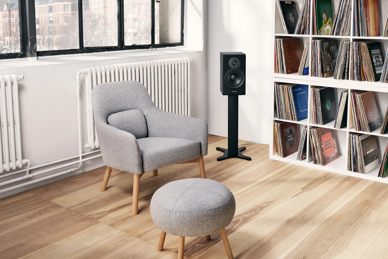 Dynaudio Emit 20