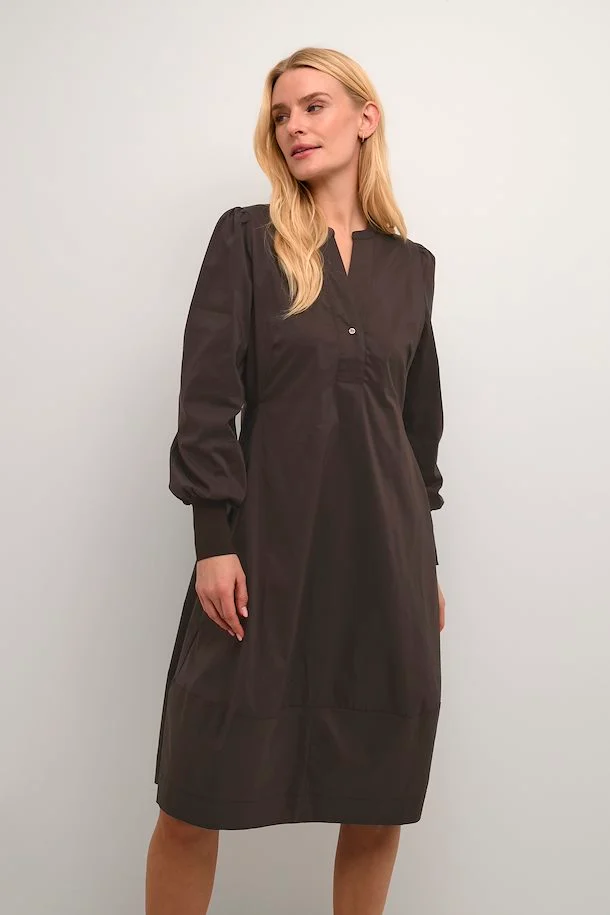 Antoinett dress demitasse