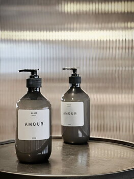 Liquid soap Amour
