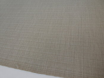 Beige enfärgad lite grövre väv
