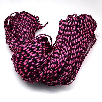 Paracord svart/rosa 5 meter