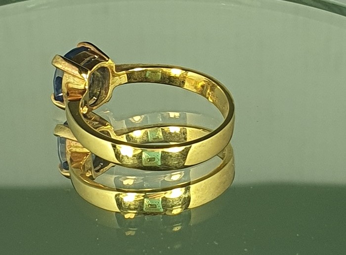Anillo de oro de 18 quilates con zafiro azul aciano natural de 1,67 ct muy bonito - 4