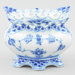 Royal Copenhagen (Blue Fluted 20th Century) Full Lace Bowl 11 cm #1112 (2)